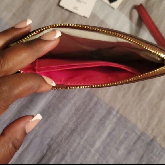 Coach wristlet - Picture 3 of 5